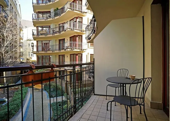 Kiraly Court #free Parking Appartement